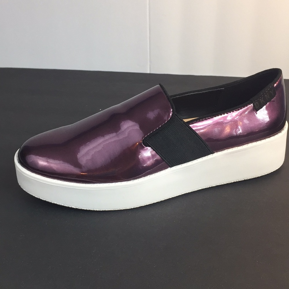 New DKNY Women’s fashion Sneakers